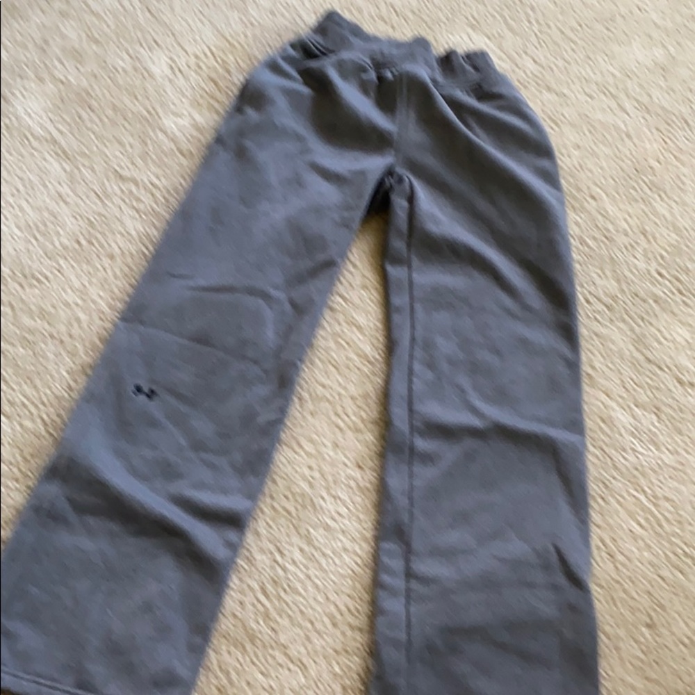UA lounge pant